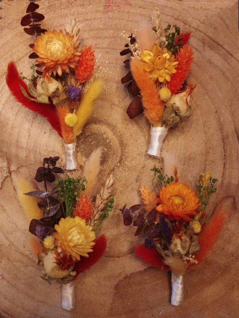 boutonnière homme mariage coloré